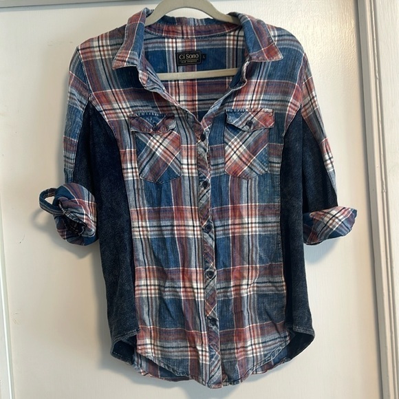 EUC: ci sono plaid collection women button down shirt L  (Junior) - Picture 1 of 6